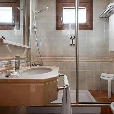 Dorma Alfonso Viii 4* Plasencia