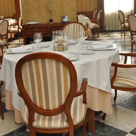 Dorma Alfonso Viii Hotel