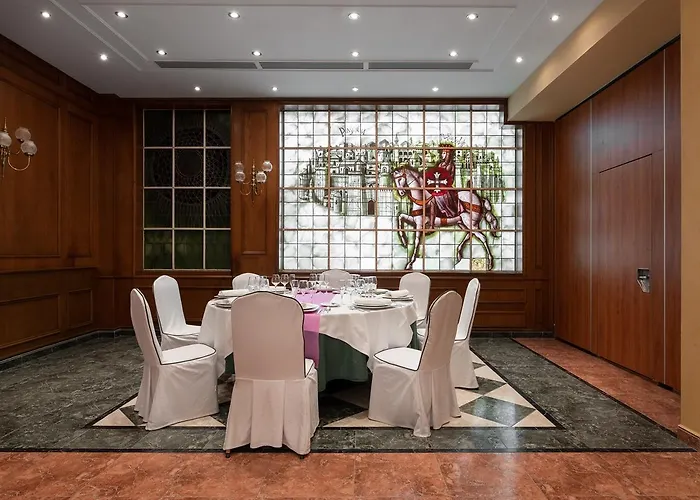 Exe Alfonso Viii Hotel 4*