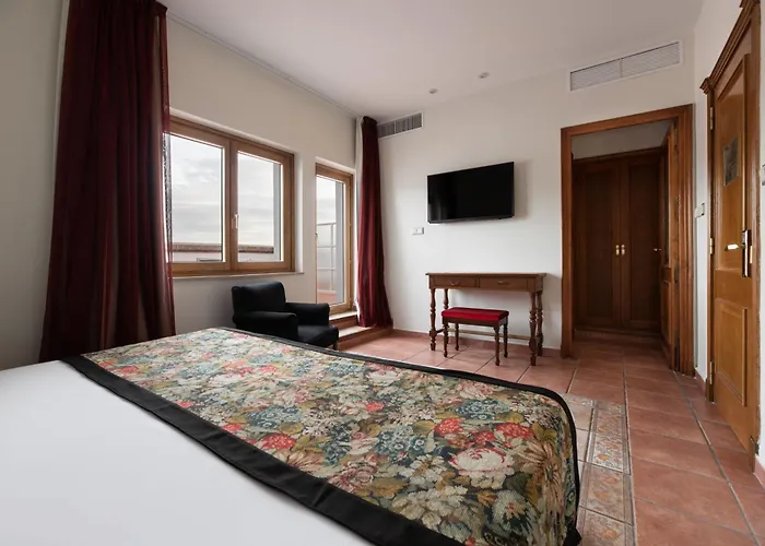 Exe Alfonso Viii 4* Plasencia